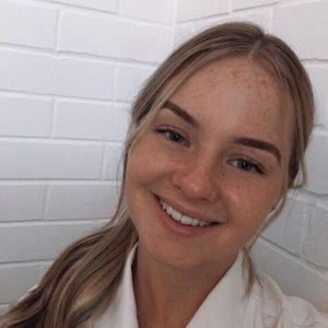 Meet your Posher, Leesha